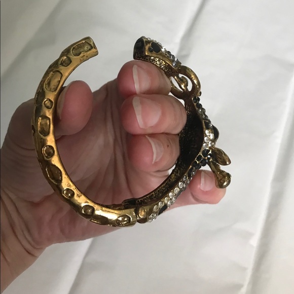 Exotic Giraffe Bracelet - Picture 8 of 8